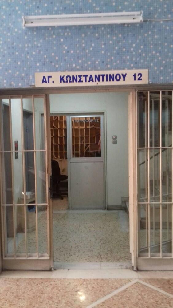 Διαμέρισμα στούντιο 36 τ.μ. με 1 ιδιωτικό μπάνιο σε ομόνοια Αθήνα